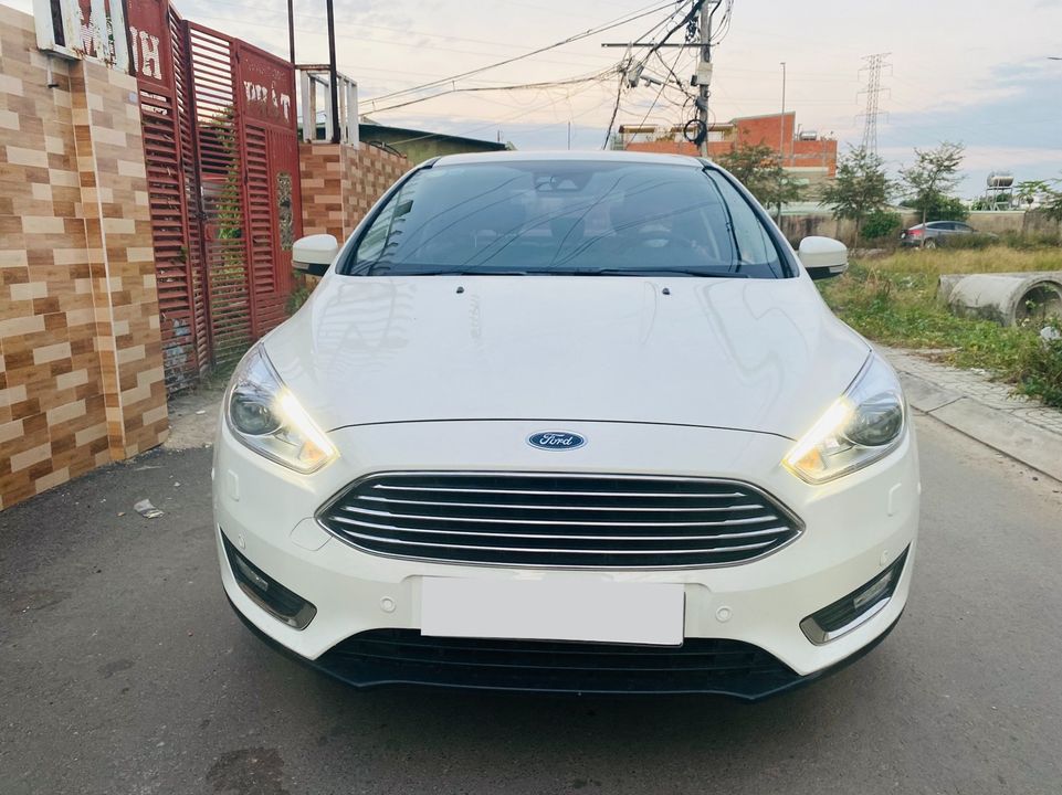 FORD FOCUS Titanium 2018